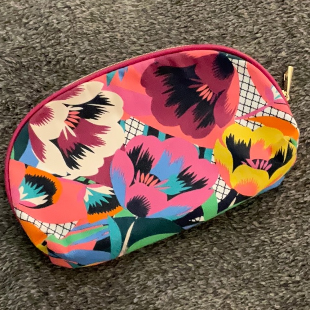 Estée Lauder Floral Print Make Bag